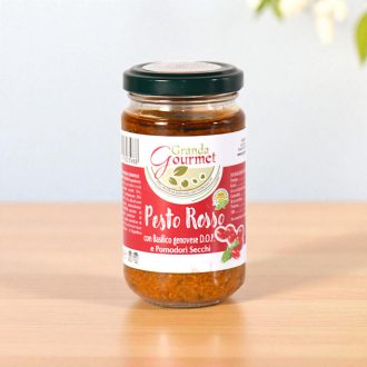   Granda Gourmet Pesto Rosso genovai bazsalikommal (D.O.P.) és aszalt paradicsommal 180 g